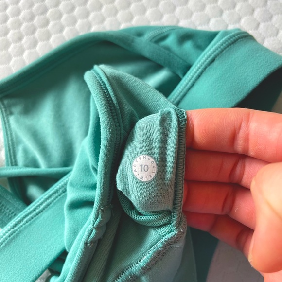 Lululemon Flow Y Bra Nulu - Picture 3 of 3